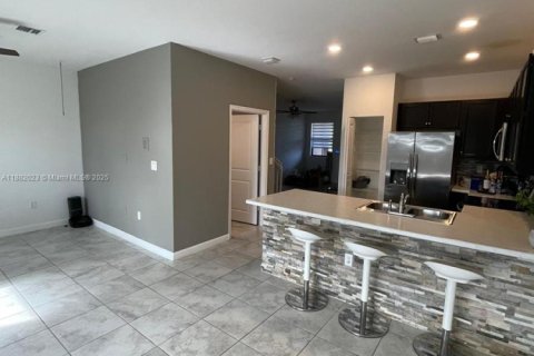 Adosado en venta en Homestead, Florida, 3 dormitorios, 157.66 m2 № 1929430 - foto 9