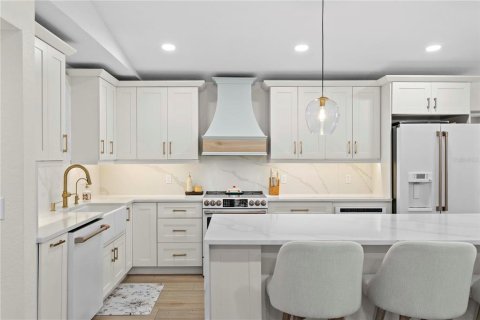 Casa en venta en South Pasadena, Florida, 4 dormitorios, 166.48 m2 № 2384492 - foto 10