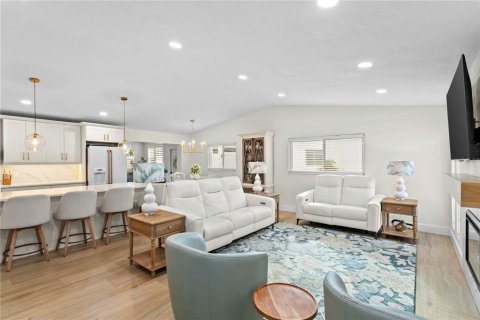 Casa en venta en South Pasadena, Florida, 4 dormitorios, 166.48 m2 № 2384492 - foto 3