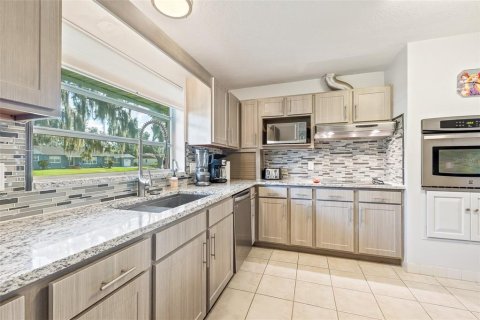 Casa en venta en Davenport, Florida, 3 dormitorios, 162.49 m2 № 1908989 - foto 12