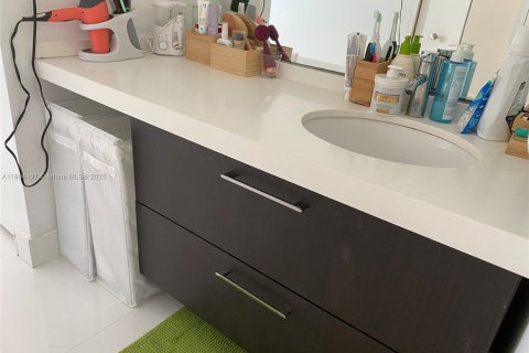 Condominio en alquiler en Miami Beach, Florida, 1 dormitorio, 72.46 m2 № 1864403 - foto 28