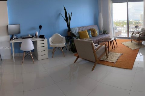 Condominio en alquiler en Miami Beach, Florida, 1 dormitorio, 72.46 m2 № 1864403 - foto 7