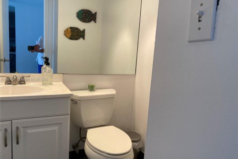 Condominio en alquiler en Miami Beach, Florida, 1 dormitorio, 72.46 m2 № 1864403 - foto 11