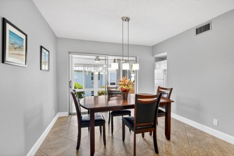 Condo in Boynton Beach, Florida, 1 bedroom № 2146432 - photo 9