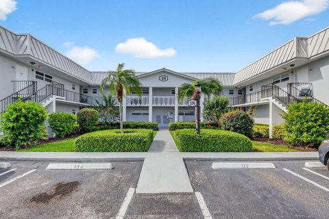 Condo in Boynton Beach, Florida, 1 bedroom № 2146432 - photo 3