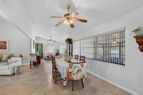 Villa ou maison à vendre à Sun City Center, Floride: 3 chambres, 194.26 m2 № 2434844 - photo 10