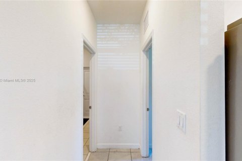 Casa en venta en Homestead, Florida, 5 dormitorios, 224.64 m2 № 1968019 - foto 15