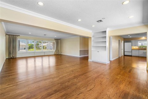 House in Boca Raton, Florida 3 bedrooms, 213.21 sq.m. № 2187092 - photo 12