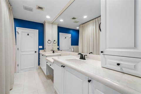 House in Boca Raton, Florida 3 bedrooms, 213.21 sq.m. № 2187092 - photo 25