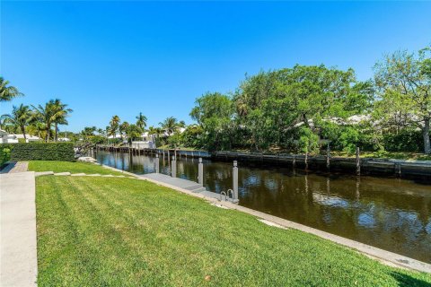 House in Boca Raton, Florida 3 bedrooms, 213.21 sq.m. № 2187092 - photo 4