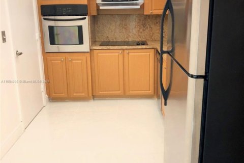 Condominio en venta en Hollywood, Florida, 1 dormitorio, 81.2 m2 № 1959608 - foto 7