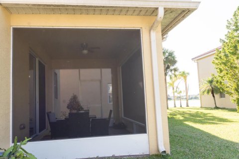House in Port St. Lucie, Florida 4 bedrooms, 235.41 sq.m. № 2147206 - photo 7