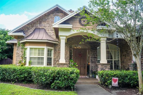 House in Davie, Florida 6 bedrooms, 332.22 sq.m. № 2172811 - photo 5