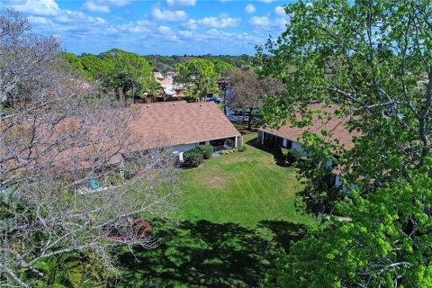House in Sarasota, Florida 2 bedrooms, 100.33 sq.m. № 1597892 - photo 25
