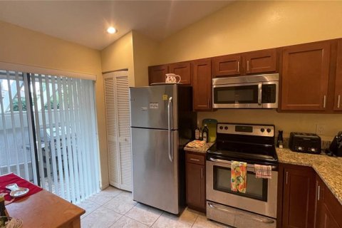 House in Sarasota, Florida 2 bedrooms, 100.33 sq.m. № 1597892 - photo 5