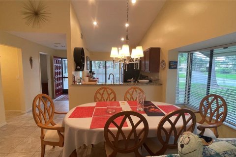 House in Sarasota, Florida 2 bedrooms, 100.33 sq.m. № 1597892 - photo 6