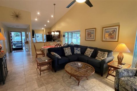 House in Sarasota, Florida 2 bedrooms, 100.33 sq.m. № 1597892 - photo 9