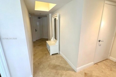 Copropriété à vendre à Aventura, Floride: 2 chambres, 121.89 m2 № 2087603 - photo 9