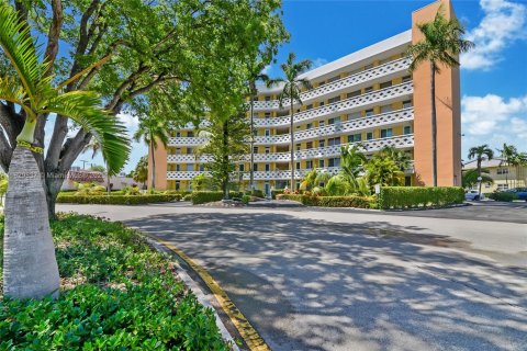 Condominio en venta en Fort Lauderdale, Florida, 2 dormitorios, 60.39 m2 № 1814598 - foto 1