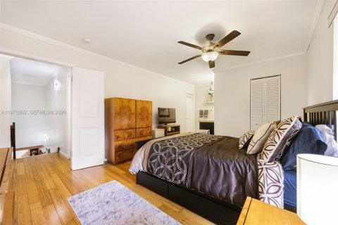 Townhouse in Miami, Florida 3 bedrooms, 124.67 sq.m. № 2041198 - photo 15