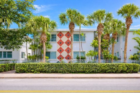 Apartment in Miami Beach, Florida 1 bedroom, 74.79 sq.m. № 2070705