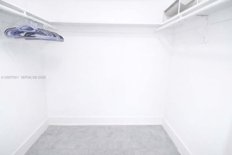 Apartment in Miami Beach, Florida 1 bedroom, 74.79 sq.m. № 2070705 - photo 11