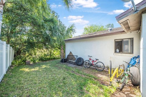 House in Palm Coast, Florida 3 bedrooms, 137.96 sq.m. № 1650069 - photo 21