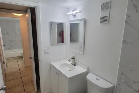 Copropriété à louer à Deltona, Floride: 2 chambres, 83.33 m2 № 2167803 - photo 6
