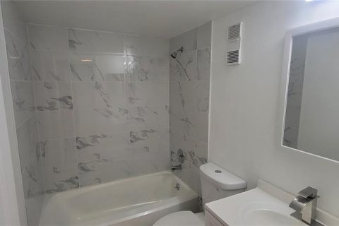 Copropriété à louer à Deltona, Floride: 2 chambres, 83.33 m2 № 2167803 - photo 9