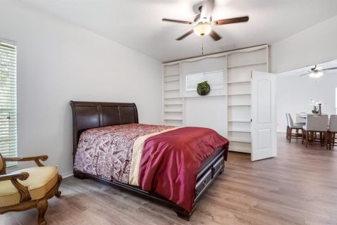 House in Clermont, Florida 2 bedrooms, 184.41 sq.m. № 2097832 - photo 22