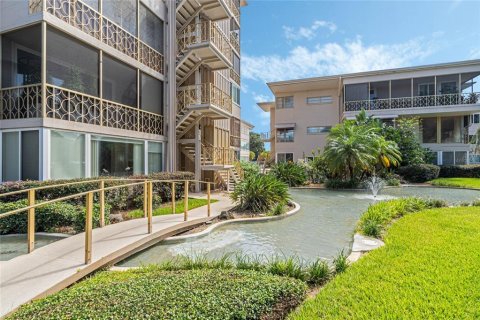 Condominio en venta en Winter Park, Florida, 1 dormitorio, 83.61 m2 № 1275835 - foto 3