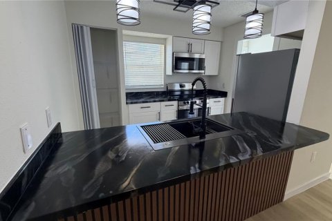 Apartment in Punta Gorda, Florida 1 bedroom, 60.39 sq.m. № 2106303 - photo 4