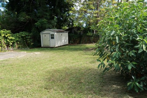 House in Miami, Florida 3 bedrooms, 129.69 sq.m. № 1858777 - photo 6