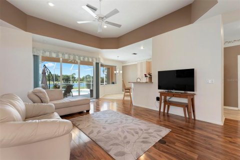 Villa ou maison à vendre à North Port, Floride: 3 chambres, 163.42 m2 № 2415012 - photo 4