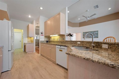 Villa ou maison à vendre à North Port, Floride: 3 chambres, 163.42 m2 № 2415012 - photo 7