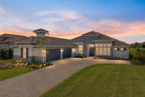 Casa en venta en Dade City, Florida, 3 dormitorios, 297.38 m2 № 1649167 - foto 1