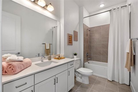 Townhouse in Orlando, Florida 3 bedrooms, 197.51 sq.m. № 1761098 - photo 23