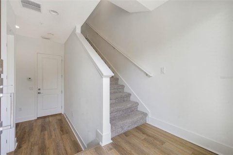 Townhouse in Orlando, Florida 3 bedrooms, 197.51 sq.m. № 1761098 - photo 8