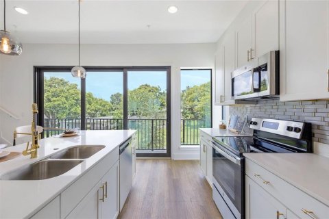 Townhouse in Orlando, Florida 3 bedrooms, 197.51 sq.m. № 1761098 - photo 17