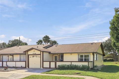 Touwnhouse à vendre à Orlando, Floride: 3 chambres, 126.44 m2 № 2429275 - photo 3