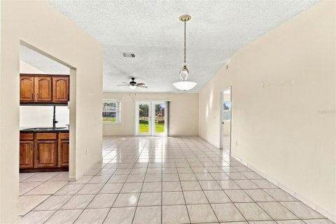 Touwnhouse à vendre à Orlando, Floride: 3 chambres, 126.44 m2 № 2429275 - photo 8