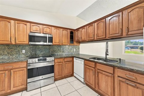 Touwnhouse à vendre à Orlando, Floride: 3 chambres, 126.44 m2 № 2429275 - photo 17