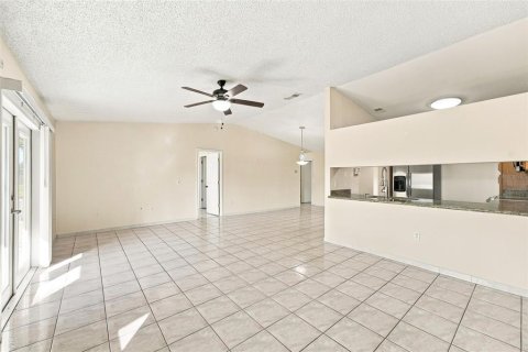 Touwnhouse à vendre à Orlando, Floride: 3 chambres, 126.44 m2 № 2429275 - photo 13