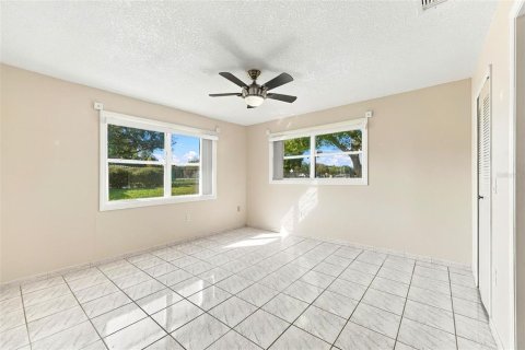 Touwnhouse à vendre à Orlando, Floride: 3 chambres, 126.44 m2 № 2429275 - photo 21