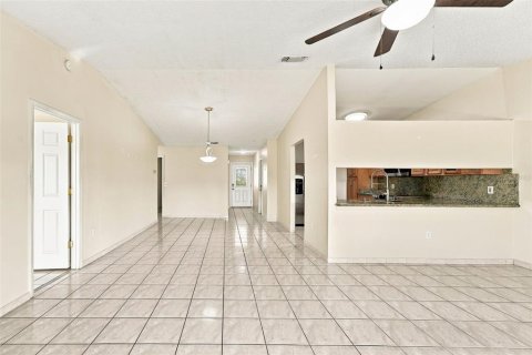 Touwnhouse à vendre à Orlando, Floride: 3 chambres, 126.44 m2 № 2429275 - photo 12