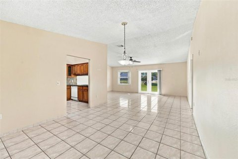 Touwnhouse à vendre à Orlando, Floride: 3 chambres, 126.44 m2 № 2429275 - photo 10