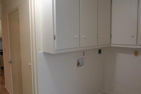 House in Sebring, Florida 2 bedrooms, 136.75 sq.m. № 1833397 - photo 21