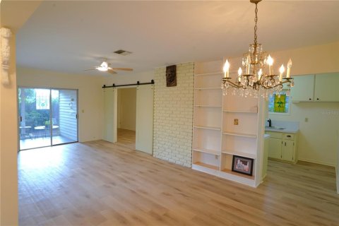 House in Sebring, Florida 2 bedrooms, 136.75 sq.m. № 1833397 - photo 7