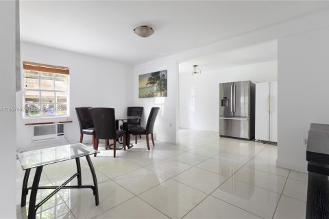 Immobilier commercial à vendre à Miami, Floride: 172.43 m2 № 2060096 - photo 18