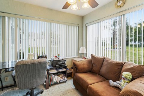House in Ocala, Florida 2 bedrooms, 100.33 sq.m. № 2104967 - photo 13